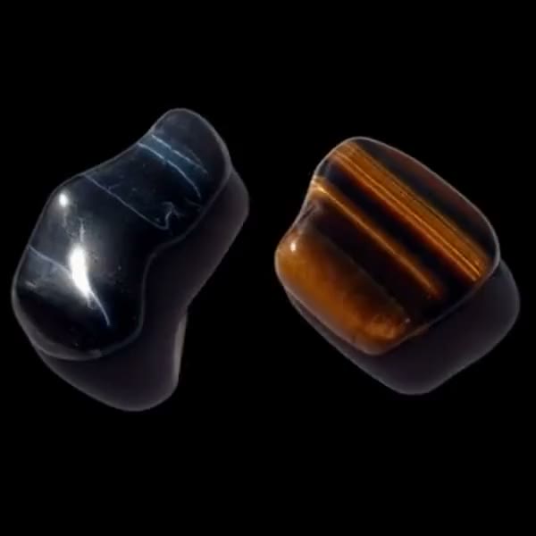 Hawk's Eye crystal