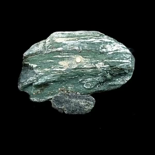 Serpentine crystal